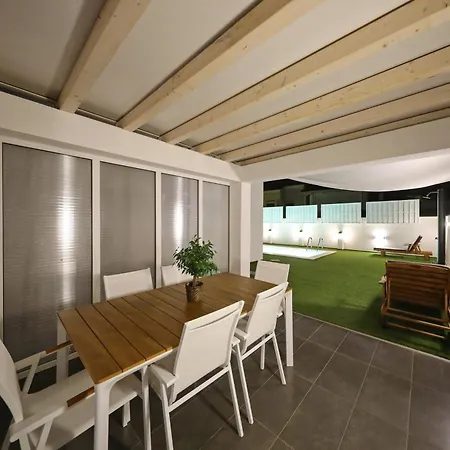 ゲストハウス Doel ザダル